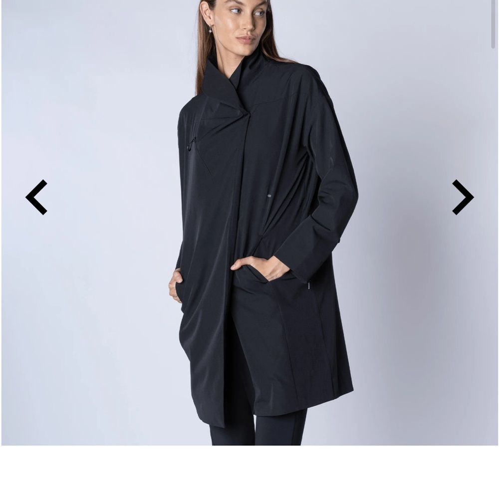 Levelwear Verve Active wear jacket long line